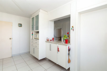 Apartamento à venda com 3 quartos, sendo 2 suítes,  em Alto da Boa Vista, São Paulo, SP