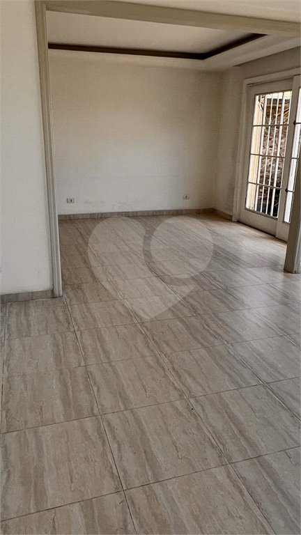Sobrado à venda ou para alugar com 3 quartos, sendo 1 suíte, em Alto da Lapa, São Paulo, SP