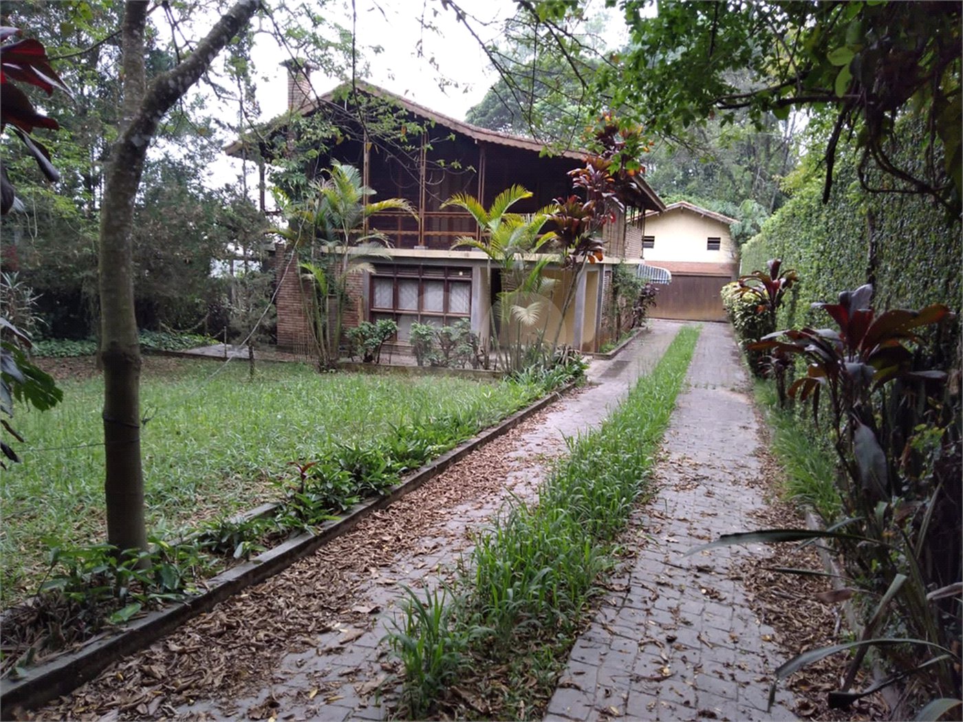 Casa à venda com 5 quartos, sendo 1 suíte, em Mantiqueira, Mairiporã, SP