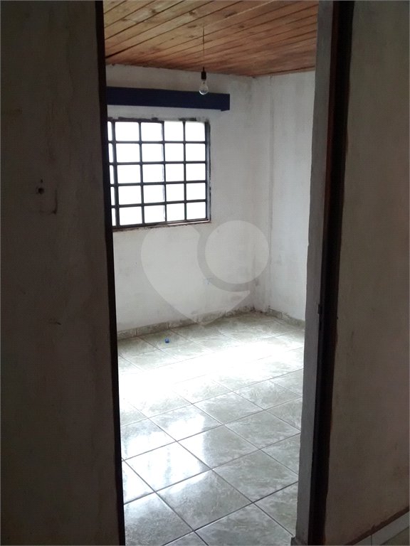 Casa à venda com 4 quartos em Capoavinha, Mairiporã, SP