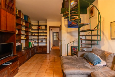 Casa à venda com 3 quartos, sendo 1 suíte,  no condomínio Jardim Hipico, São Paulo - SP