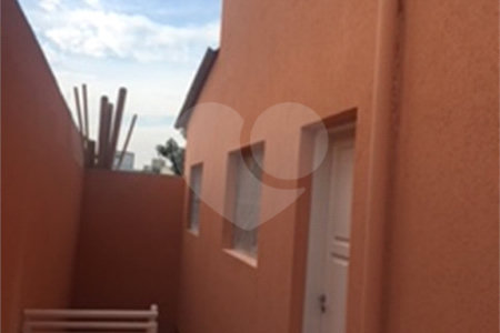 Sobrado à venda com 6 quartos, sendo 4 suítes,  em Jardim Ester, São Paulo, SP