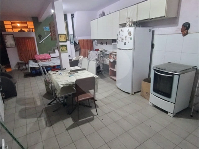 Sobrado à venda com 3 quartos, sendo 1 suíte,  em Vila Mazzei, São Paulo, SP