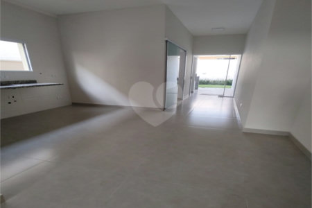Casa à venda com 3 quartos, sendo 1 suíte,  no condomínio Atibaia Park 1, Atibaia - SP