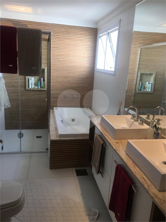 Apartamento à venda com 4 suítes em Vila Oliveira, Mogi das Cruzes, SP