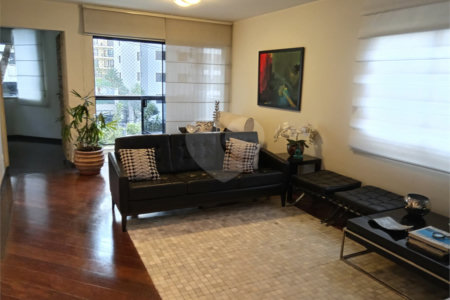 Apartamento à venda com 4 quartos, sendo 3 suítes, em Perdizes, São Paulo, SP