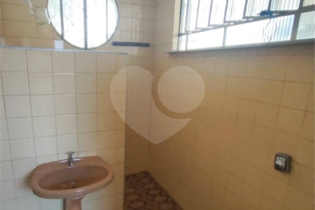Casa à venda com 3 quartos, sendo 1 suíte, em Santa Cruz, Rio de Janeiro, RJ