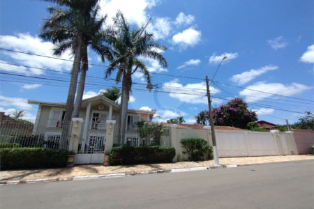 Casa à venda com 5 suítes em Jardim Colombo, Itapetininga, SP