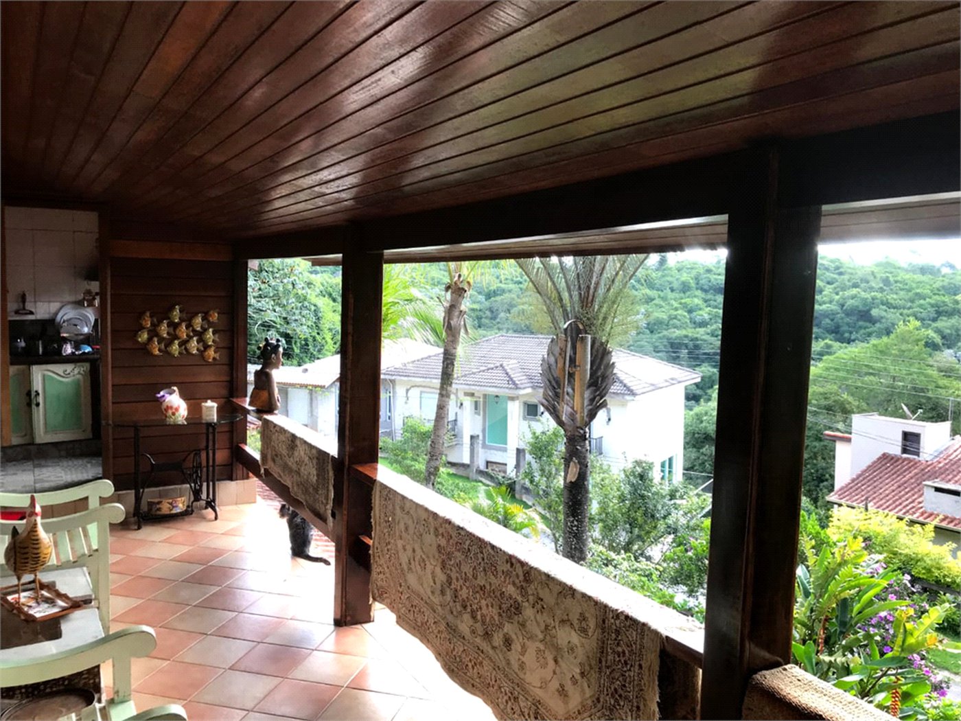 Casa à venda com 3 quartos, sendo 1 suíte, no condomínio Associação Reserva das Hortênsias, Mairiporã - SP