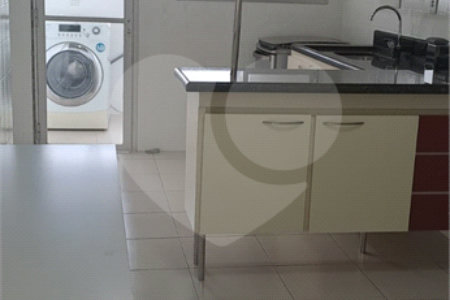 Apartamento à venda com 3 quartos, sendo 1 suíte, em Vila Paulicéia, São Paulo, SP