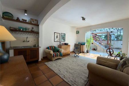 Casa à venda com 4 quartos, sendo 1 suíte, no condomínio Taquaral, São Paulo - SP