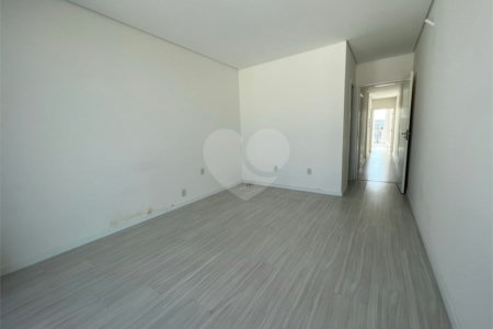 Casa à venda com 3 quartos, sendo 1 suíte, em Jardim Semiramis, Cotia, SP