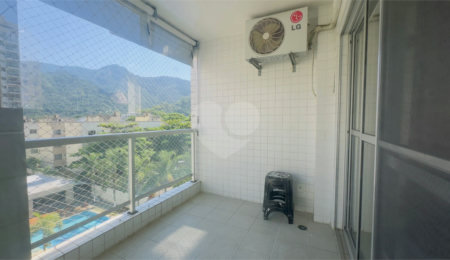 Apartamento à venda com 3 quartos, sendo 1 suíte,  em Jacarepaguá, Rio de Janeiro, RJ