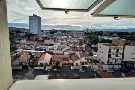 Apartamento à venda com 2 quartos em Vila Paulista, Taubaté, SP