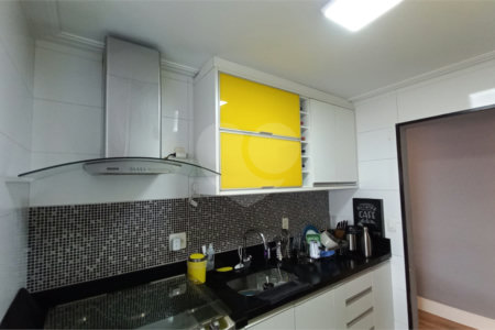 Apartamento à venda com 3 quartos, sendo 1 suíte, em Jardim Luísa, São Paulo, SP