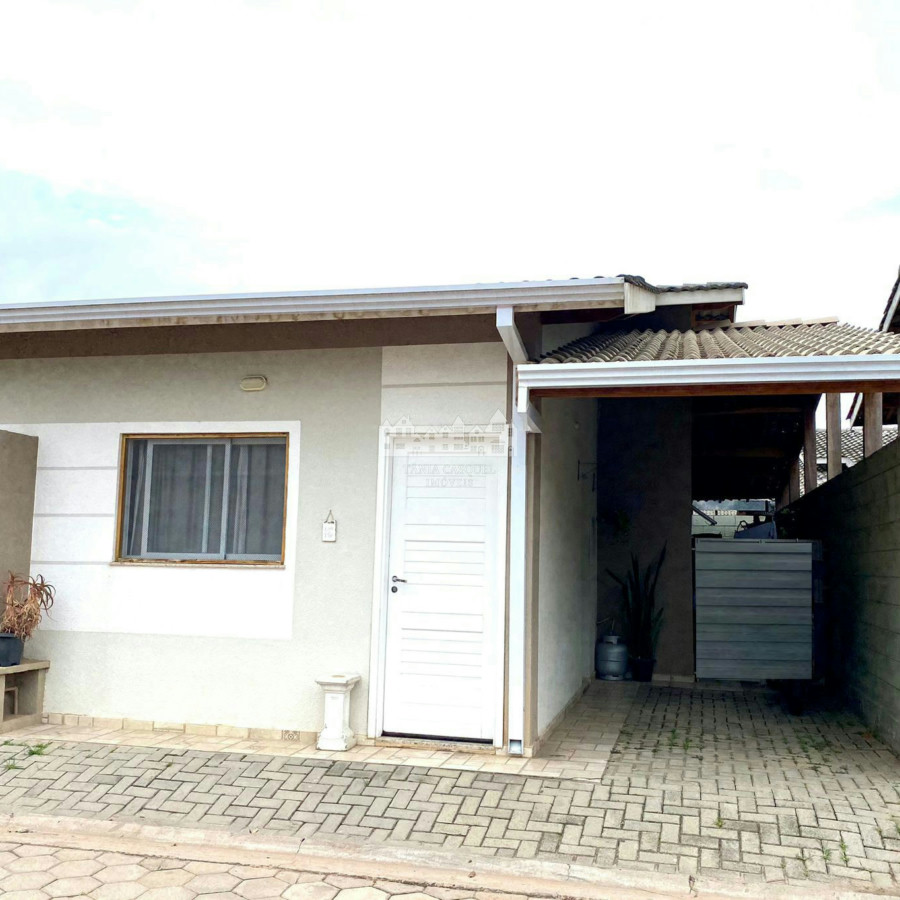 Casa à venda com 2 quartos, sendo 1 suíte, no condomínio Figueiras, Atibaia - SP