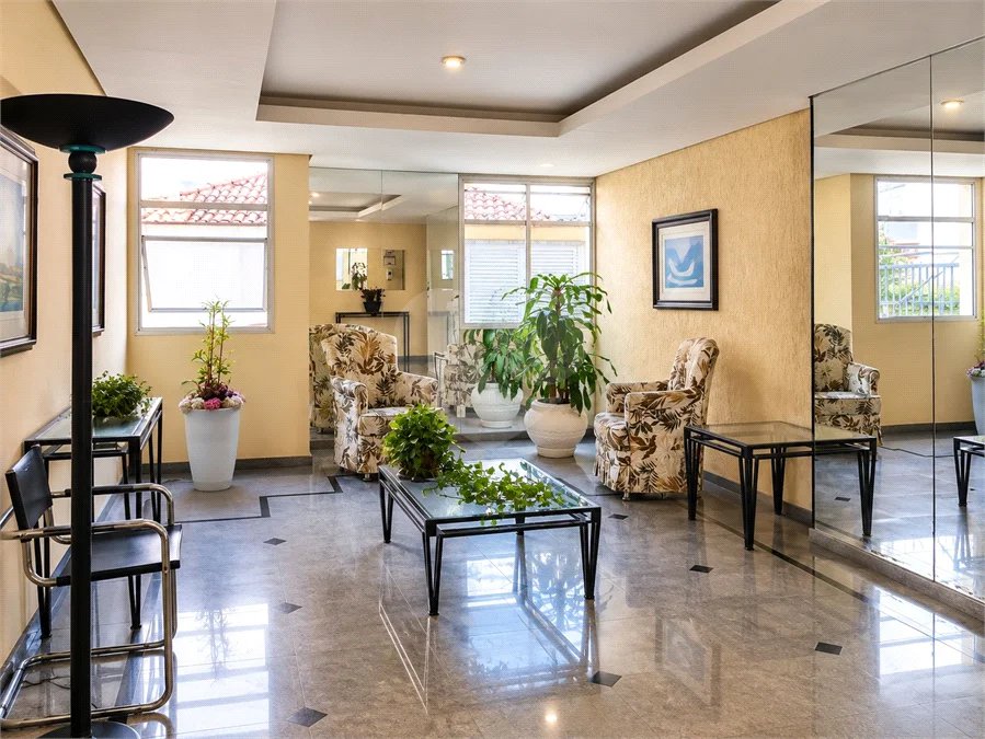 Apartamento de 44 m² com 2 dormitórios, varanda integrada e 1 vaga na Vila Guarani
