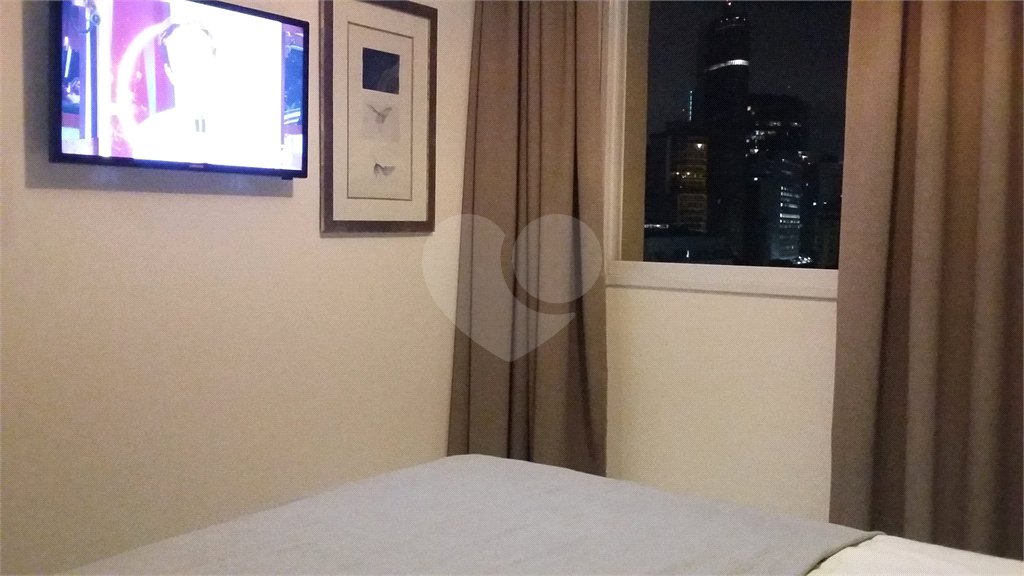 Apartamento à venda no bairro Barra Funda.