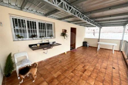 Casa com 367m², 3 dormitórios, 9 vagas, à venda na Vila Santa Teresa - Sto André.