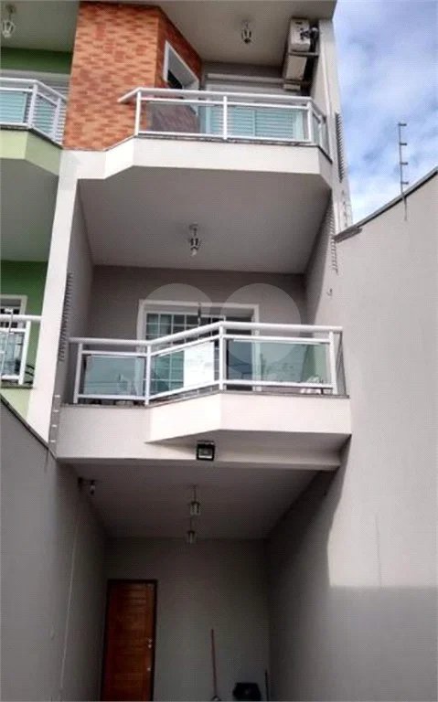 Sobrado à venda com 3 quartos, sendo 1 suíte, em Artur Alvim, São Paulo, SP