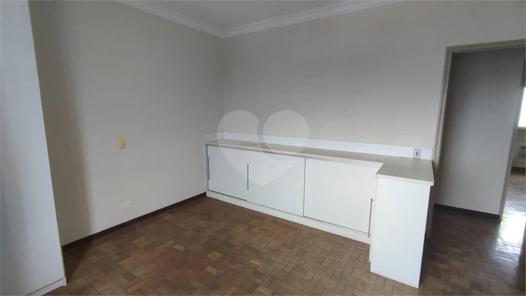 Apartamento Edifício Romano