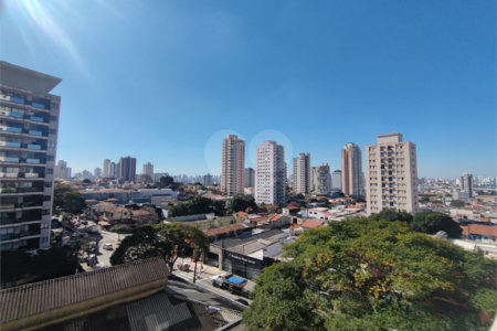 Excelente conjunto comercial para locação com 38 m², 2 salas com varanda e 1 vaga no Ipiranga!