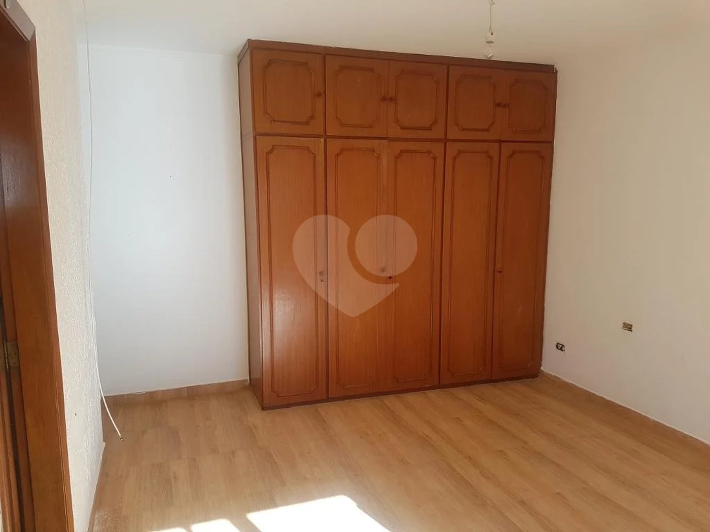 CASA TÉRREA PARA VENDA OU LOCAÇÃO COM 3 DORMITÓRIOS NO BOLSÃO DE INTERLAGOS