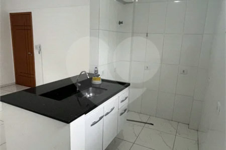 Apartamento com 2 dormitórios 1 vaga de garagem para locação no Alvinópolis