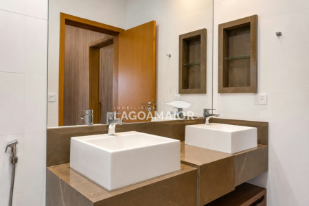 Casa à venda com 3 quartos, sendo 3 suítes, no condomínio Portal das Àguas, Três Lagoas - MS