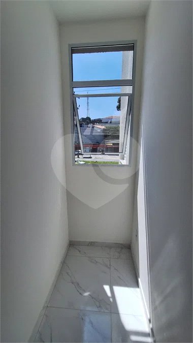 RESIDENCIAL TORRES NOBRES Apartamento com ótima distribuição e praticidade: 2 quartos 1 banheiro 1Sala Cozinha Área de serviço 1 vaga de garagem RESIDENCIAL TORRES NOBES