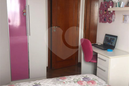 Apartamento na Região do Anália Franco Próximo ao Shopping com 3 Dormitórios sendo 1 Suíte e 2 Vagas de Garagem
