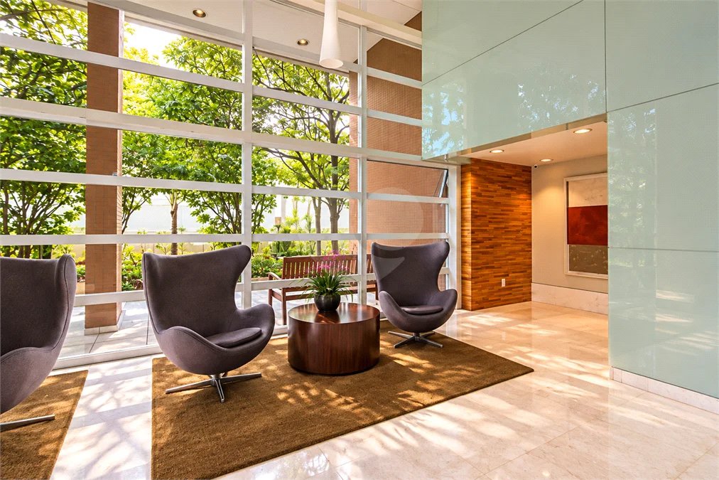 Vila Olímpia - | 128 m² | 3 Suítes | 4 Vagas - Condomínio Clube