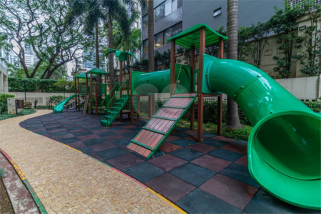 Cobertura à venda com 3 suítes em Vila Olímpia, São Paulo, SP