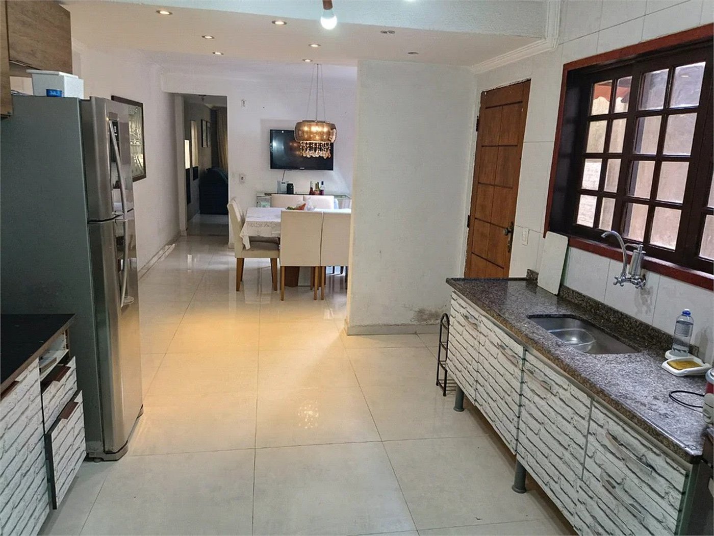 Casa à venda com 3 quartos, sendo 1 suíte, em Butantã, São Paulo, SP