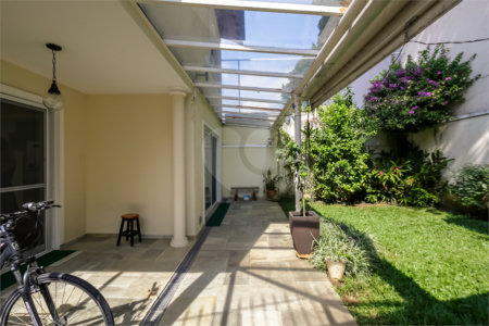 Casa à venda com 4 quartos, sendo 2 suítes, em Chácara Monte Alegre, São Paulo, SP