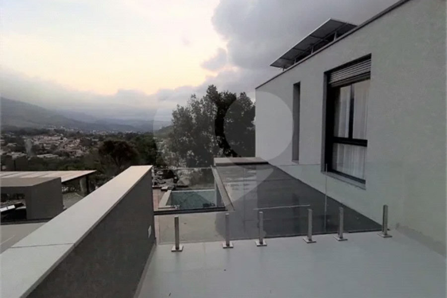 Casa de Alto Padrão com Vista Privilegiada para a Pedra Grande — Atibaia