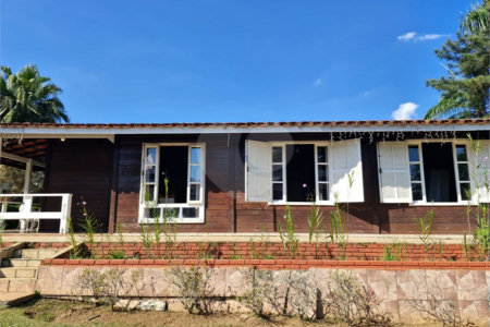 EXCELENTE RESIDÊNCIA À VENDA NO CONDOMÍNIO COLINAS VERDES – ARUJÁ/SP