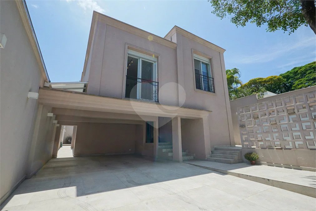 Casa de Vila à venda com 4 suítes em Granja Julieta, São Paulo, SP