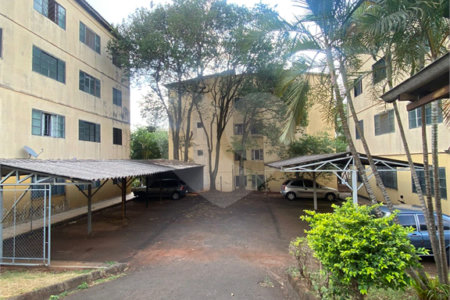 Apartamento com 2 dormitórios.