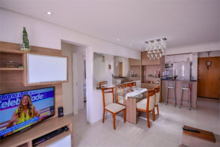 Oportunidade Apartamento mobiliado á venda na saude com 60m² com 2 dorm e 2 vaga. Aceita e estuda Permuta ( sujeito a avaliação).