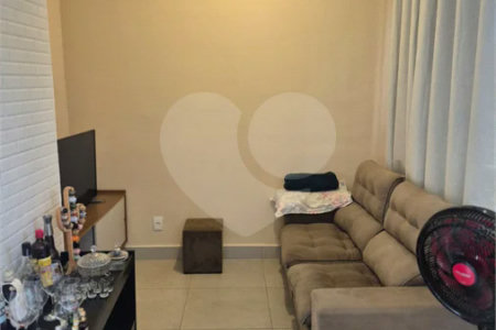 Casa em condomínio à venda em Valinhos no Residencial Santa Elisa com possibilidade de permuta por apartamento