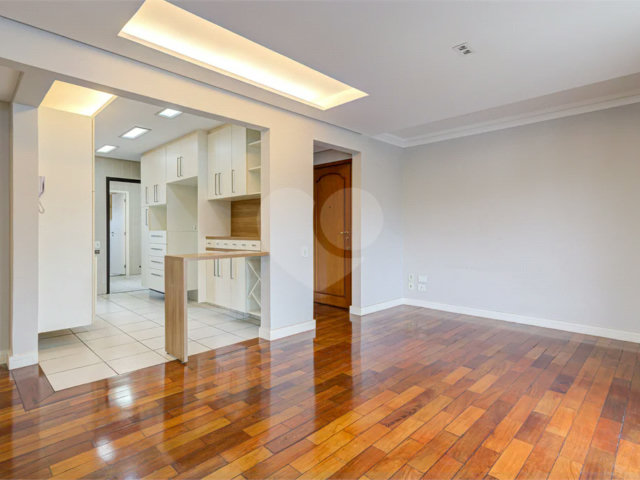Apartamento para alugar com 3 quartos, sendo 1 suíte,  em Chácara Santo Antônio, São Paulo, SP