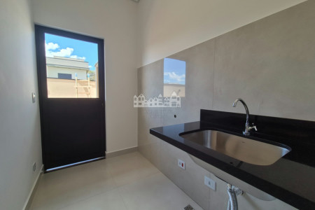 Casa térrea moderna com piscina privativa à venda no Jardim dos Pinheiros, em Atibaia