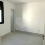 Sobrado com 194m² , 3 dormitórios , sendo 1 suíte , 4 vagas , à venda na Vila Pires , em Santo André.
