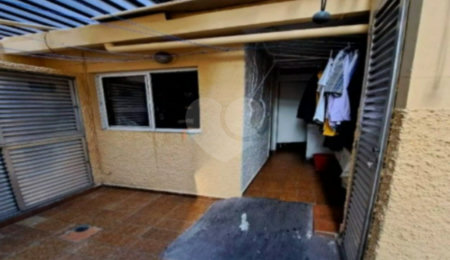 Sobrado à venda com 3 quartos, sendo 1 suíte,  em Bosque da Saúde, São Paulo, SP