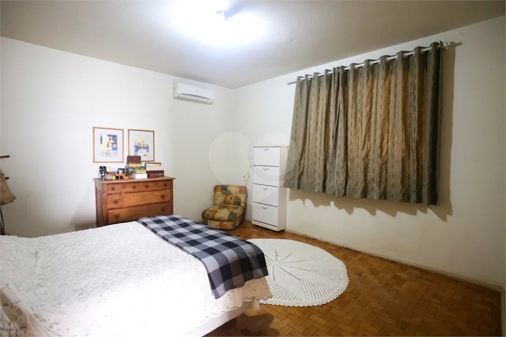 Casa à venda com excelente localização comercial
