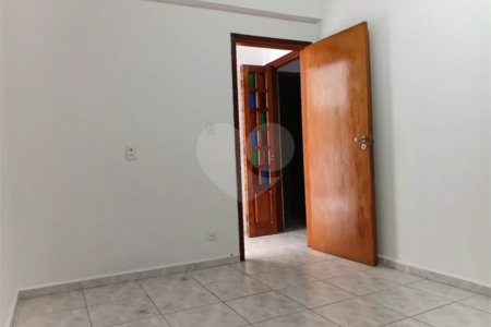 Apartamento à venda ou para alugar com 2 quartos, sendo 1 suíte,  no Centro, São Roque, SP