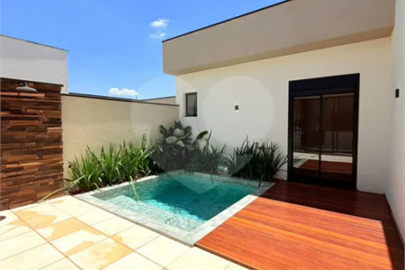Casa térrea com 3 suítes no Condomínio Residencial Viena em Indaiatuba-SP - Acabamento de alto padrão - R$ 1.690.000,00 - AT 250 m² - AC 158 m² - 3 suítes,, sendo 1 suíte master com closet - Sala para dois ambientes (estar e jantar) - Cozinha planejada com ilha cooktop, forno elétrico e micro-ondas,