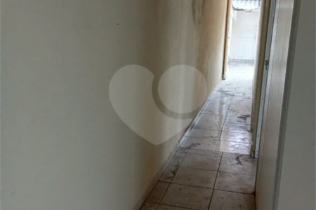 PREDIO COM 2 CASAS NO SACOMÃ