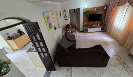 Sobrado à venda com 3 quartos, sendo 1 suíte,  em Jardim Líbano, São Paulo, SP